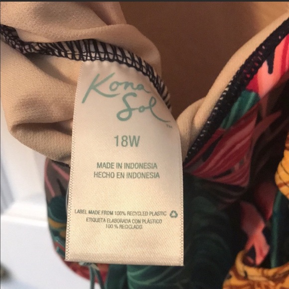 Kona Sol One-piece Swimsuit Women’s Size 18W - Picture 4 of 5